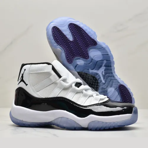 Air Jordan 11 Retro Concord