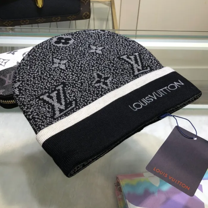 Louis Vuitton — Hats