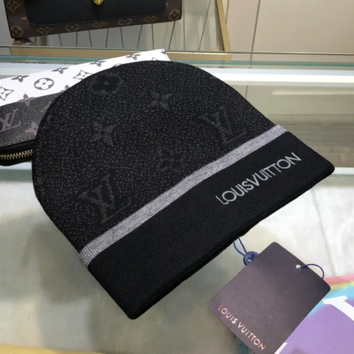 Louis Vuitton — Hats