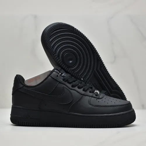 Nike Air Force 1 '07 Triple Black