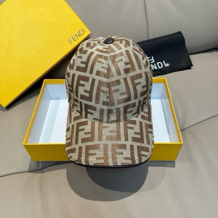 Fendi — Hats