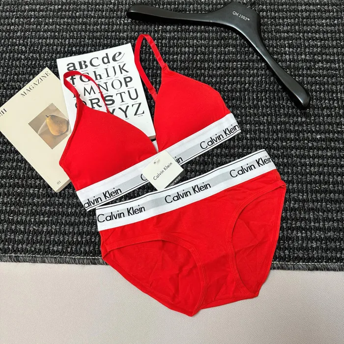 Calvin Klein — Intimo Donna