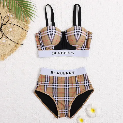 Burberry — Intimo Donna