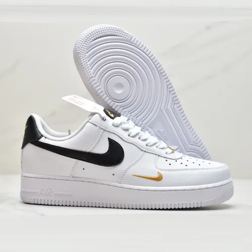 Nike Air Force 1 Essential Black & Gold
