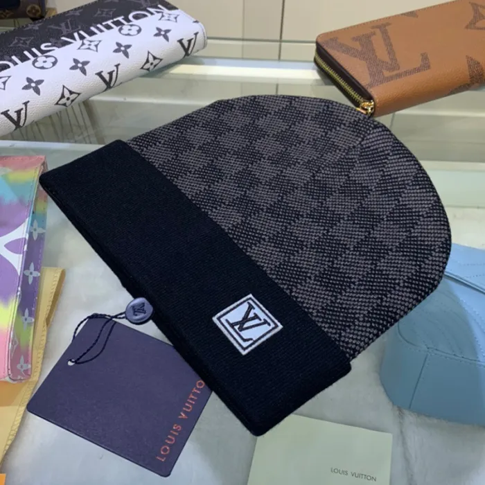 Louis Vuitton — Hats