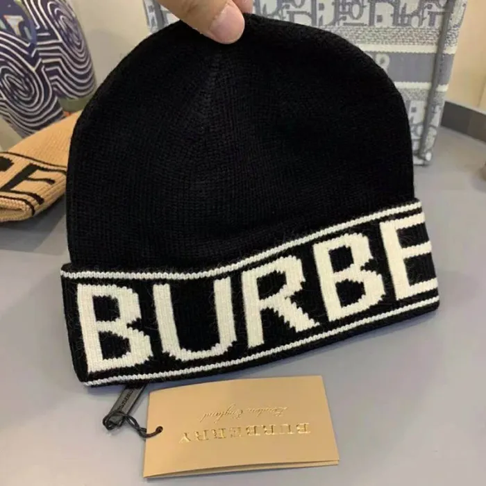 Burberry — Hats