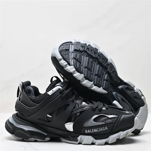 Balenciaga Track Black / White