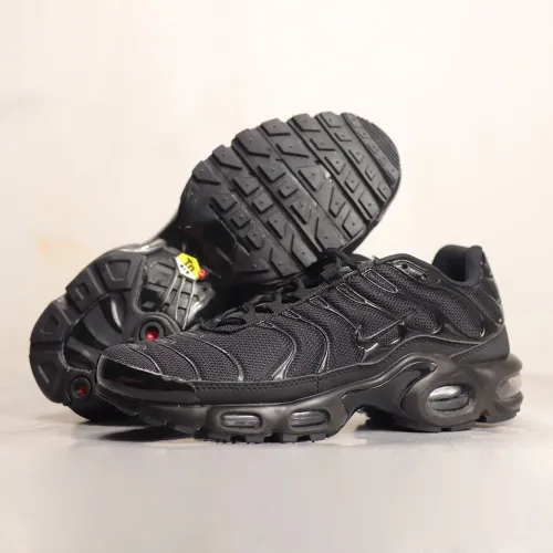 Nike TN — Shoes
